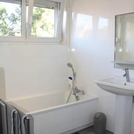 Διαμέρισμα Superb Apt- Garden- 3 Parkings, Near Petite Venise !