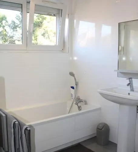 Apartament Superb Apt- Garden- 3 Parkings, Near Petite Venise !